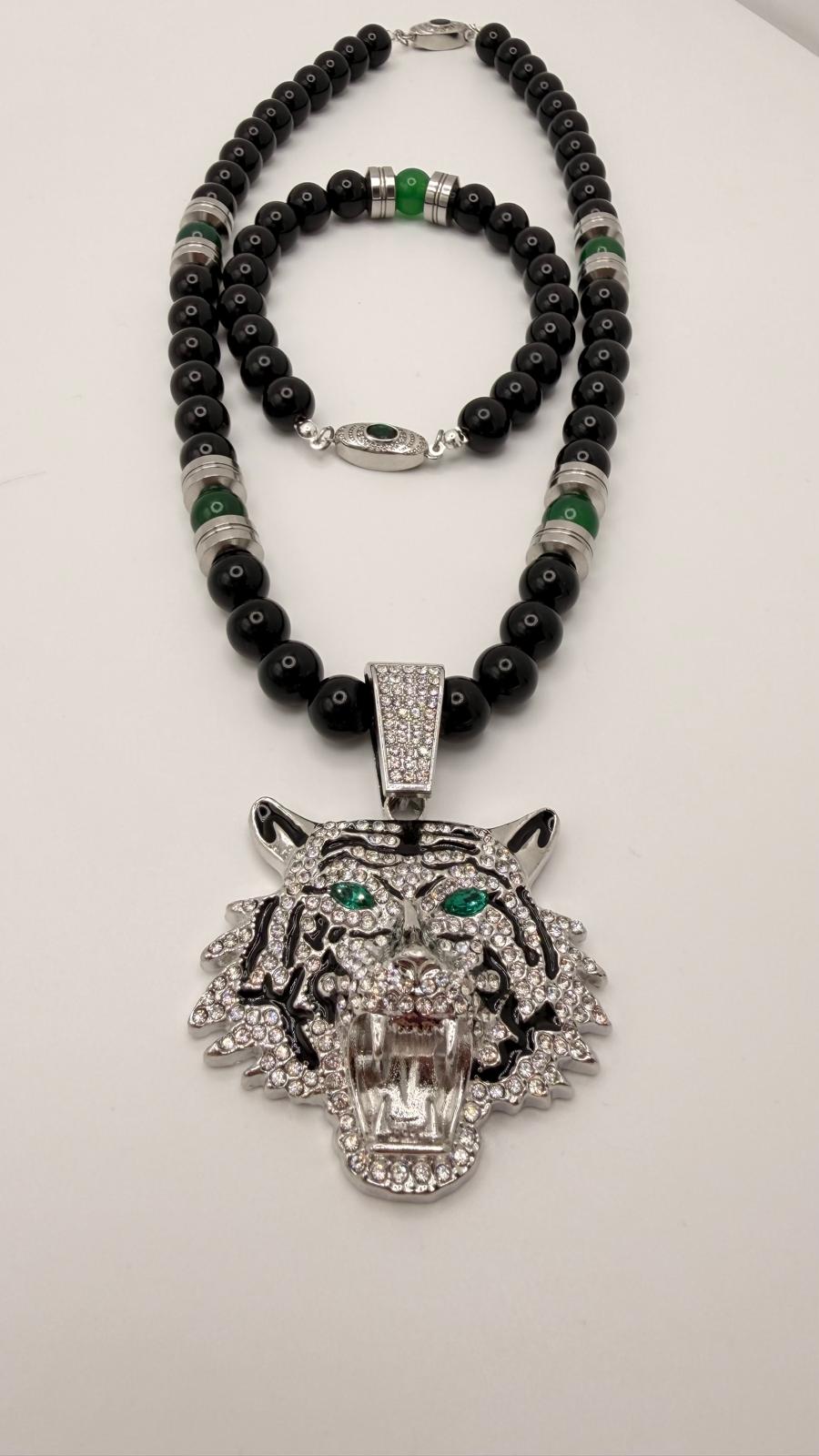 El Tigre Black Onyx & Green Jade Necklace and Bracelet Set