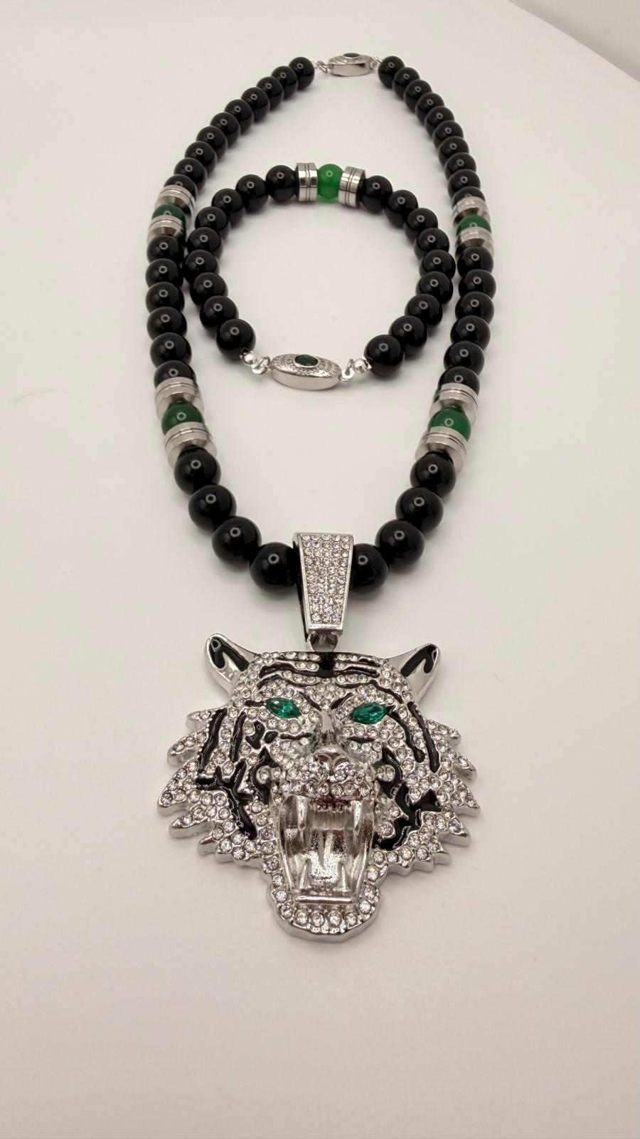 El Tigre Black Onyx & Green Jade Necklace and Bracelet Set